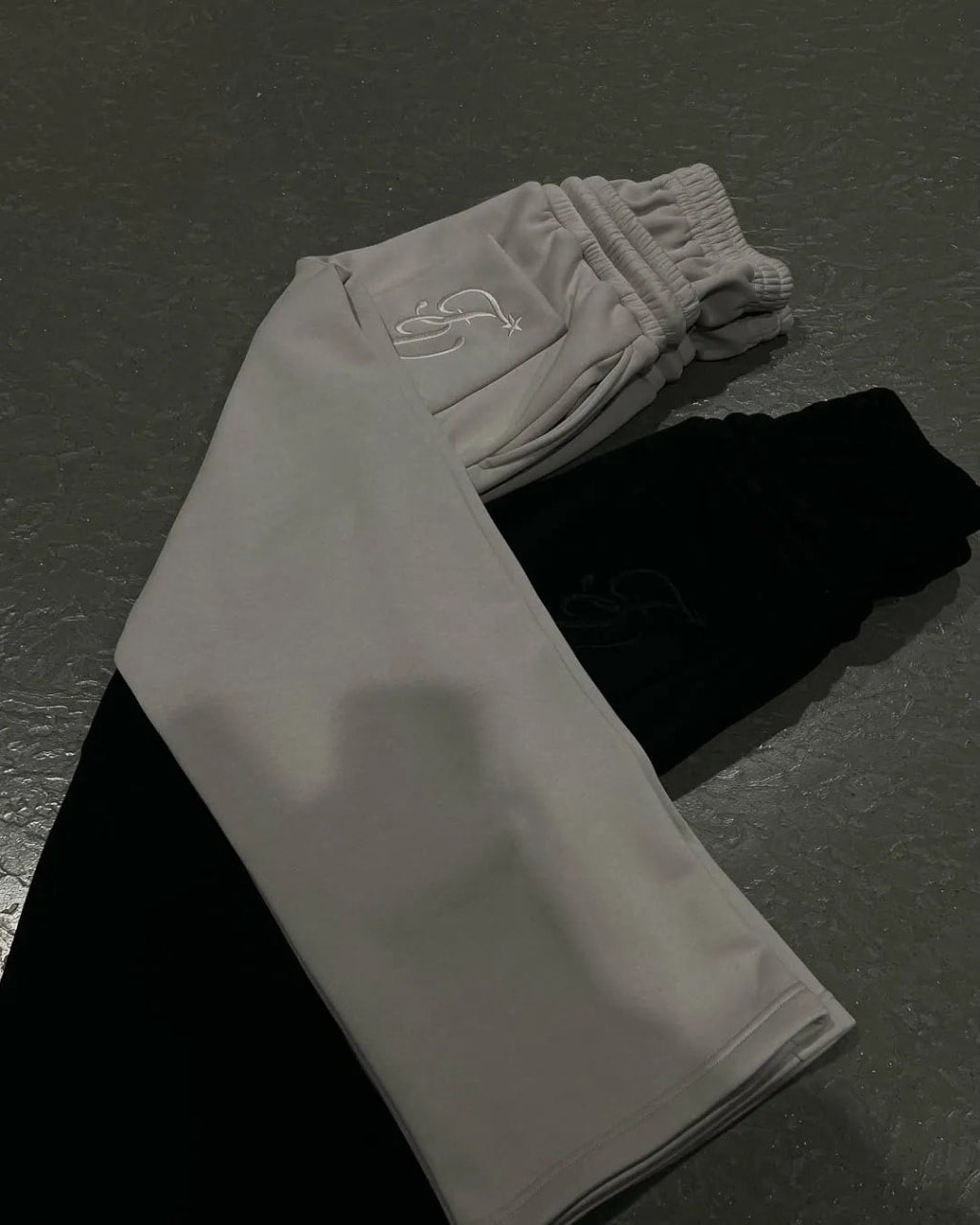 ASTRON PARIS - Sweatpants